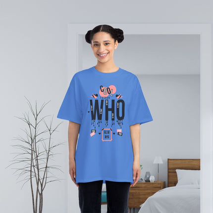 🖤 WHO IS THAT? – Oversized Street Style Tee