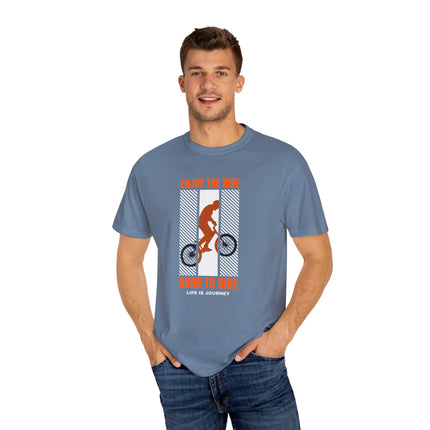 🚴 Born to Ride” Biker Graphic Tee – Life is Journey Edition
