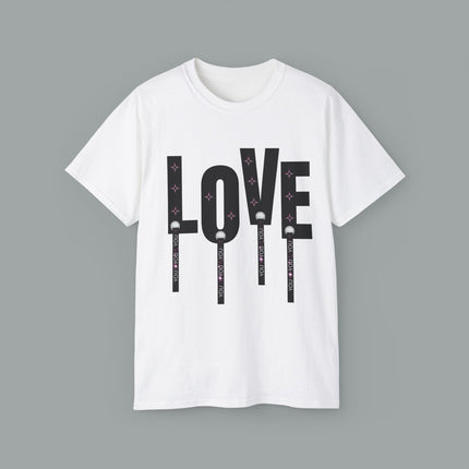 ❤️ LOVE Statement Graphic Tee
