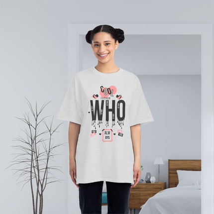 🖤 WHO IS THAT? – Oversized Street Style Tee