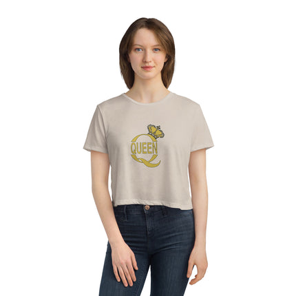 👑 Queen Q Crown Crop Tee – Rule Your Look