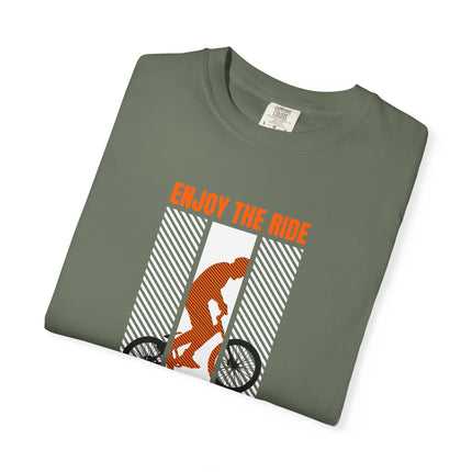 🚴 Born to Ride” Biker Graphic Tee – Life is Journey Edition