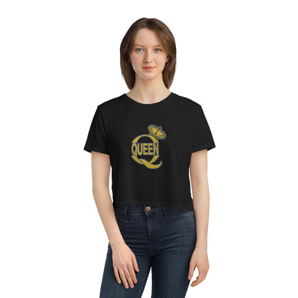 👑 Queen Q Crown Crop Tee – Rule Your Look