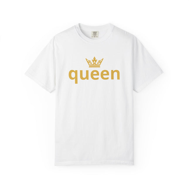 👑 Queen Statement Tee – Minimalist Royal Vibes