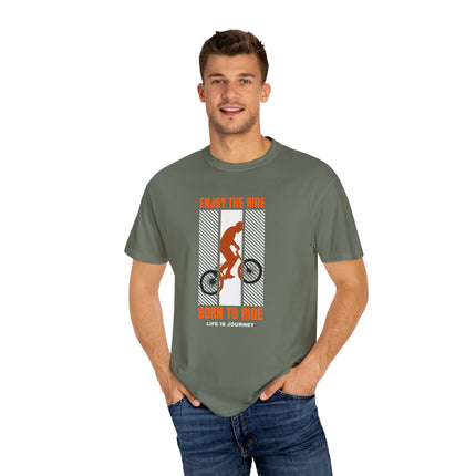 🚴 Born to Ride” Biker Graphic Tee – Life is Journey Edition