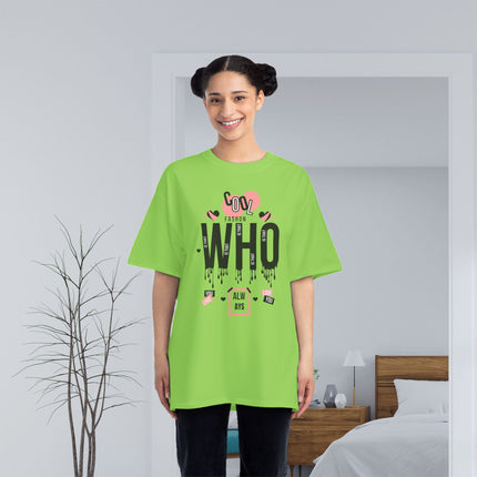 🖤 WHO IS THAT? – Oversized Street Style Tee