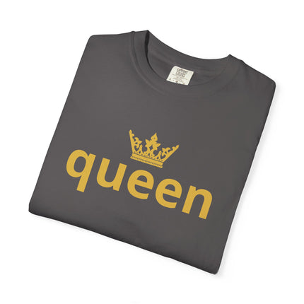 👑 Queen Statement Tee – Minimalist Royal Vibes