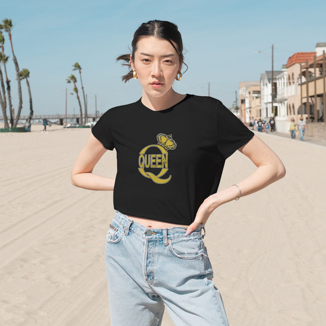 👑 Queen Q Crown Crop Tee – Rule Your Look
