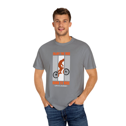🚴 Born to Ride” Biker Graphic Tee – Life is Journey Edition