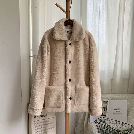 Short faux fur coat in grain fleece