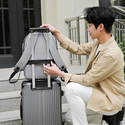 Men's Fashion Simple Multi-functional Large Capacity Schoolbag